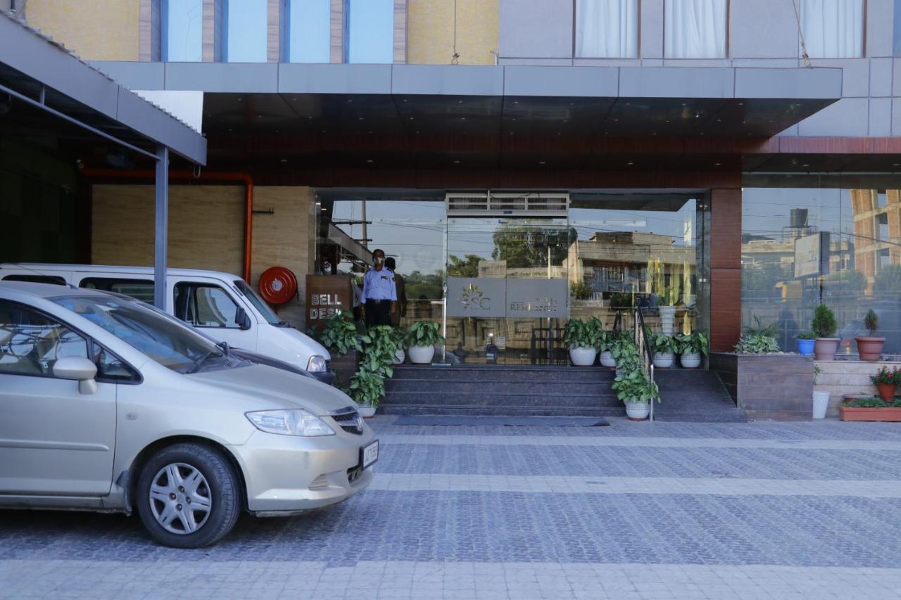 Hotel S C Residency Zirakpur Exterior photo